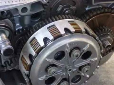 摩托車離合器的使用維護(hù)