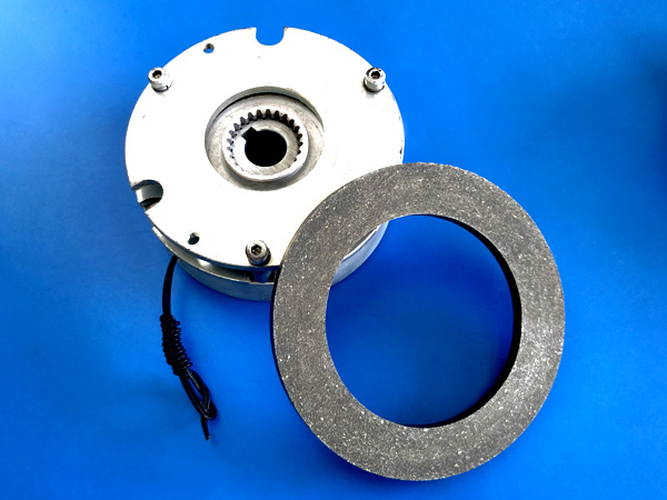 淺析關(guān)于摩擦片的摩擦材料當(dāng)中重要原材料橡膠